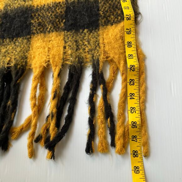 Unbranded Gingham Plaid Fuzzy Shawl Scarf with Fringe 20x88, Yellow Black - Picture 9 of 10